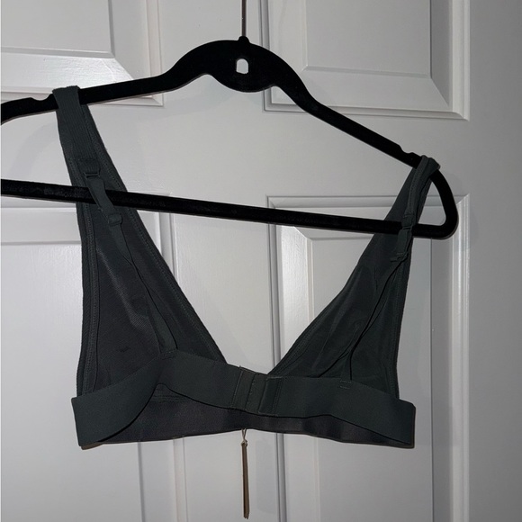 2/$35 NWT Women's Skims Cotton Plunge Bralette-2x - Picture 2 of 6